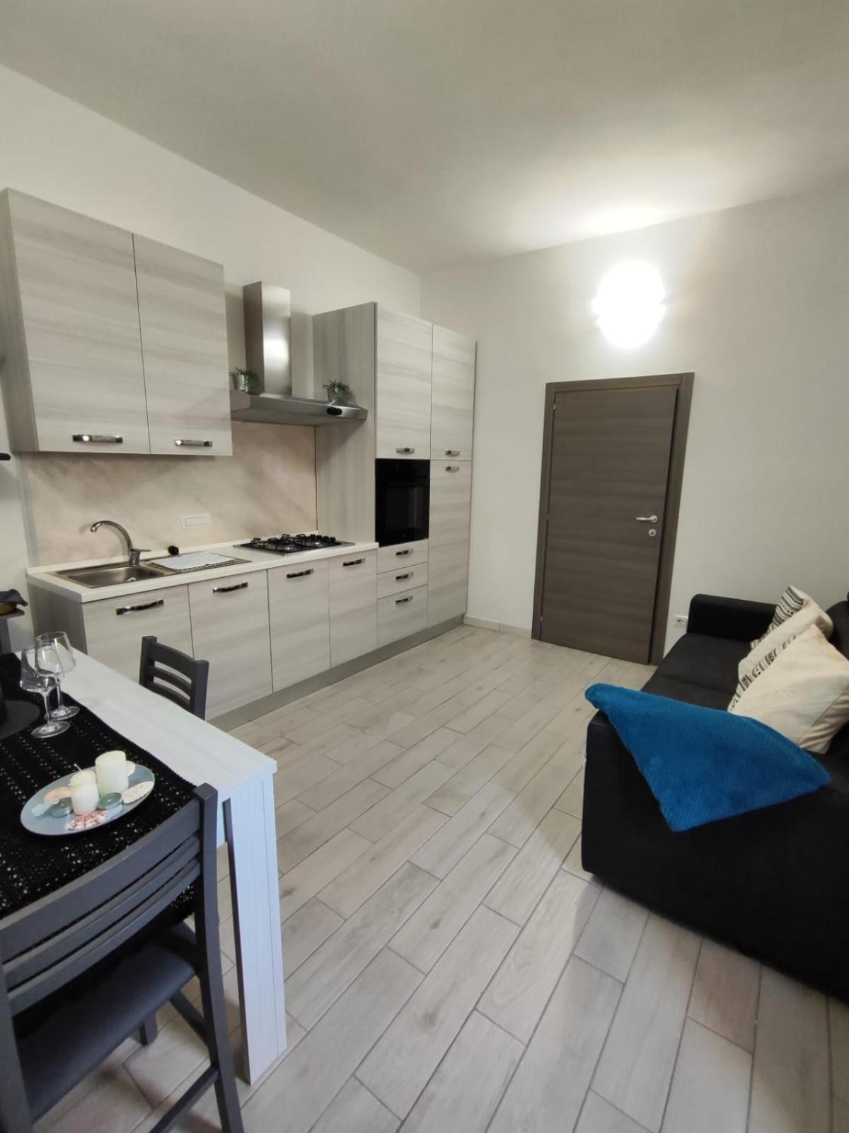 Casa Vacanze Con Giardino I Girasoli - Cin It 09006 - 9 C 2000 R4042- Sorso Dış mekan fotoğraf