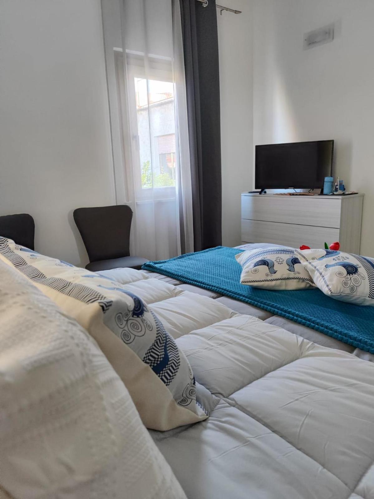 Casa Vacanze Con Giardino I Girasoli - Cin It 09006 - 9 C 2000 R4042- Sorso Dış mekan fotoğraf