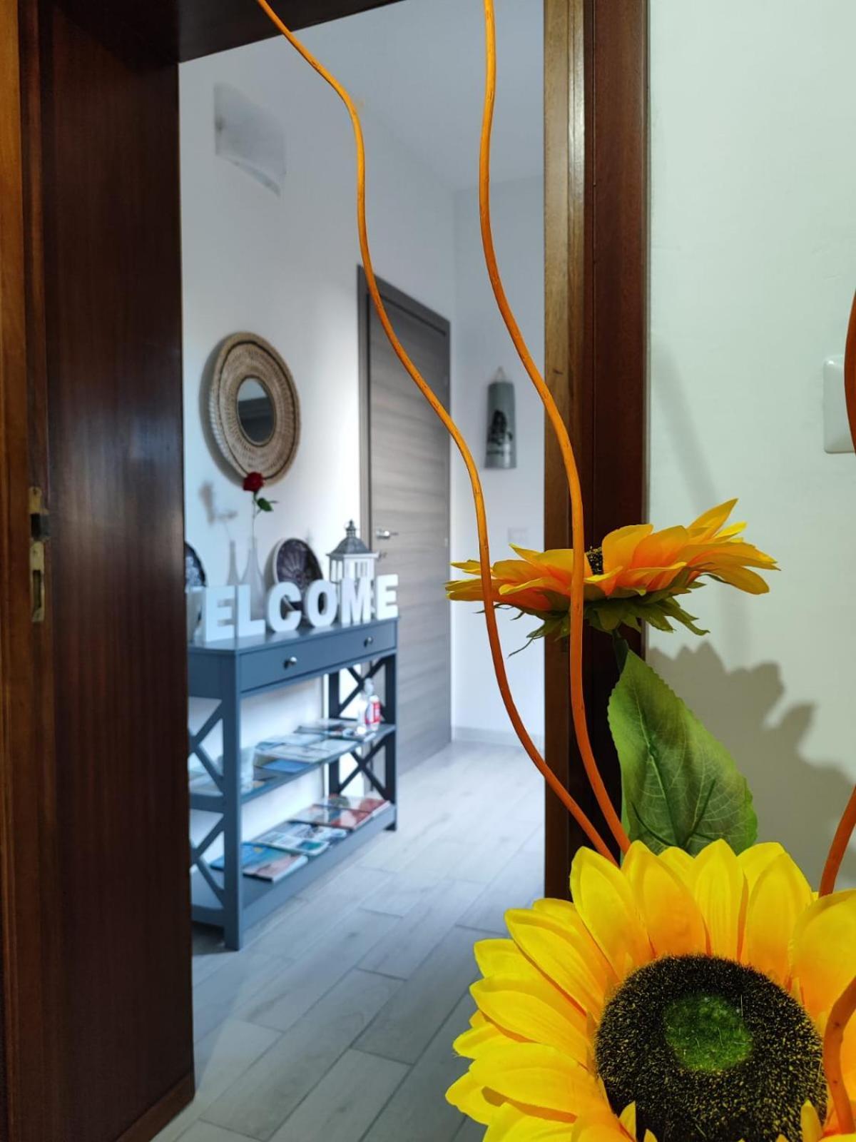 Casa Vacanze Con Giardino I Girasoli - Cin It 09006 - 9 C 2000 R4042- Sorso Dış mekan fotoğraf